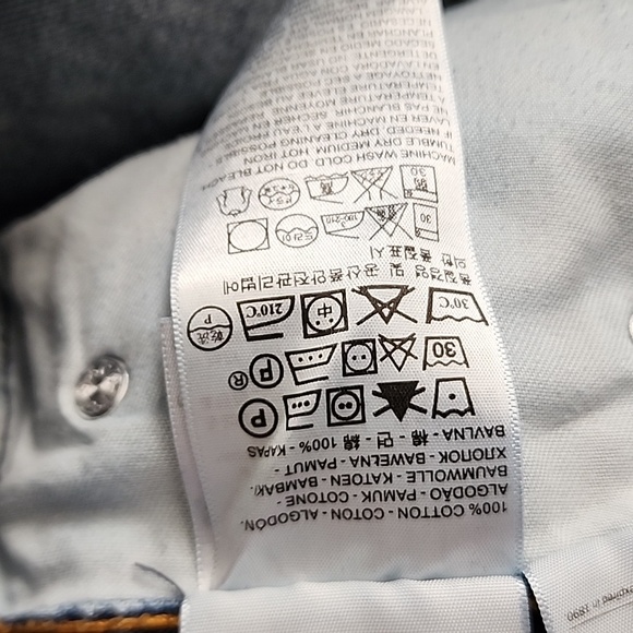 Levi's 550 Jeans. Medium blue 34 x 32 EUC - Picture 8 of 9